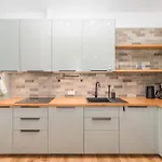 Krakow Glowny Apt - Top Location, Park&Tram Nearby - By Rentujemy